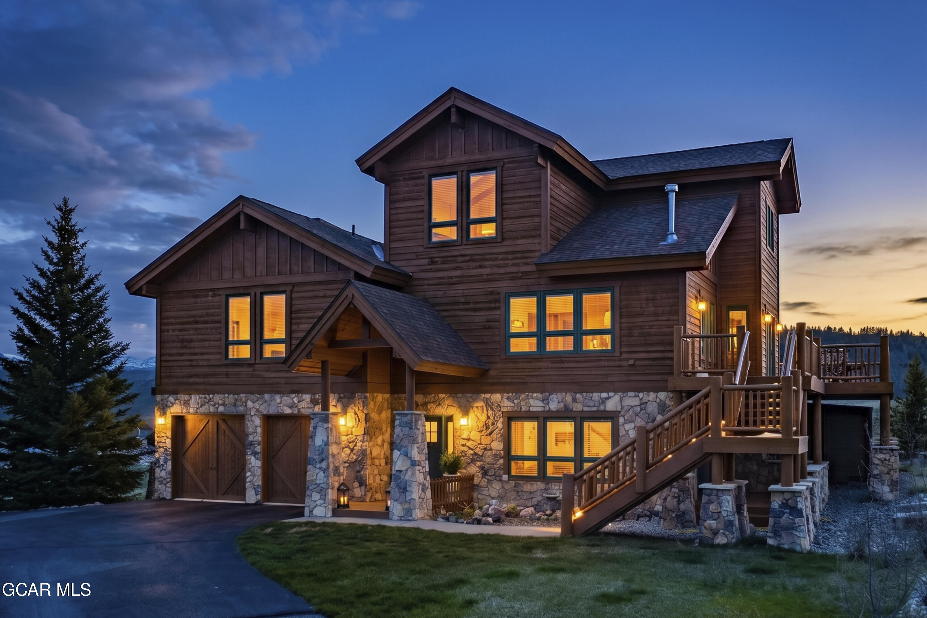 724 Saddle Ridge Circle