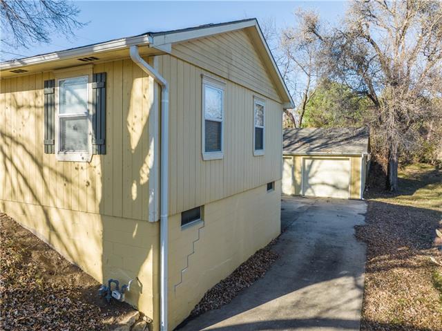 3201 Mark Twain Drive