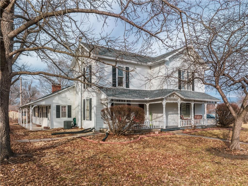 1208 W 4th Street