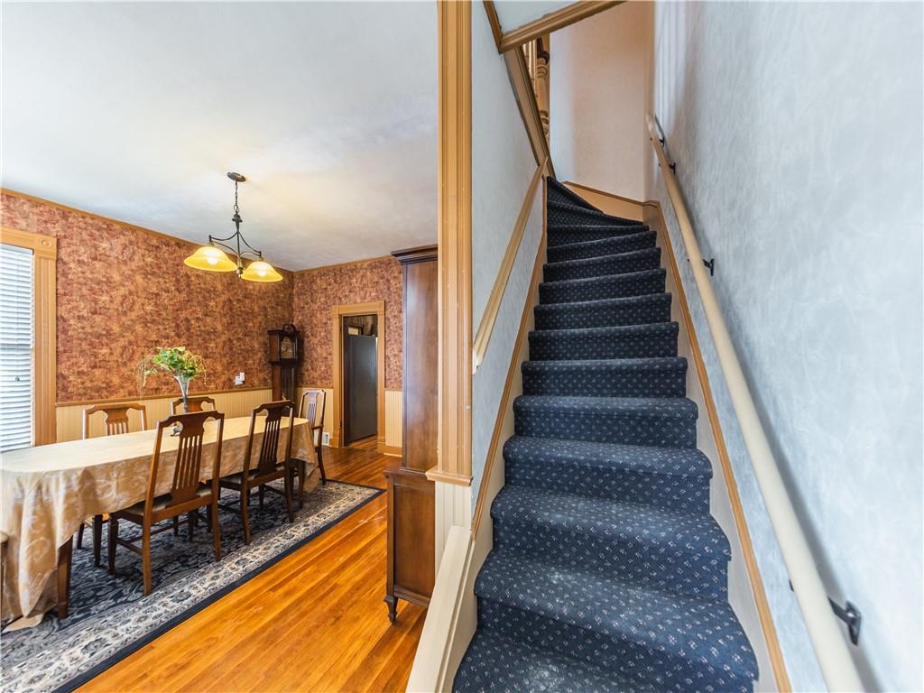 1208 W 4th Street