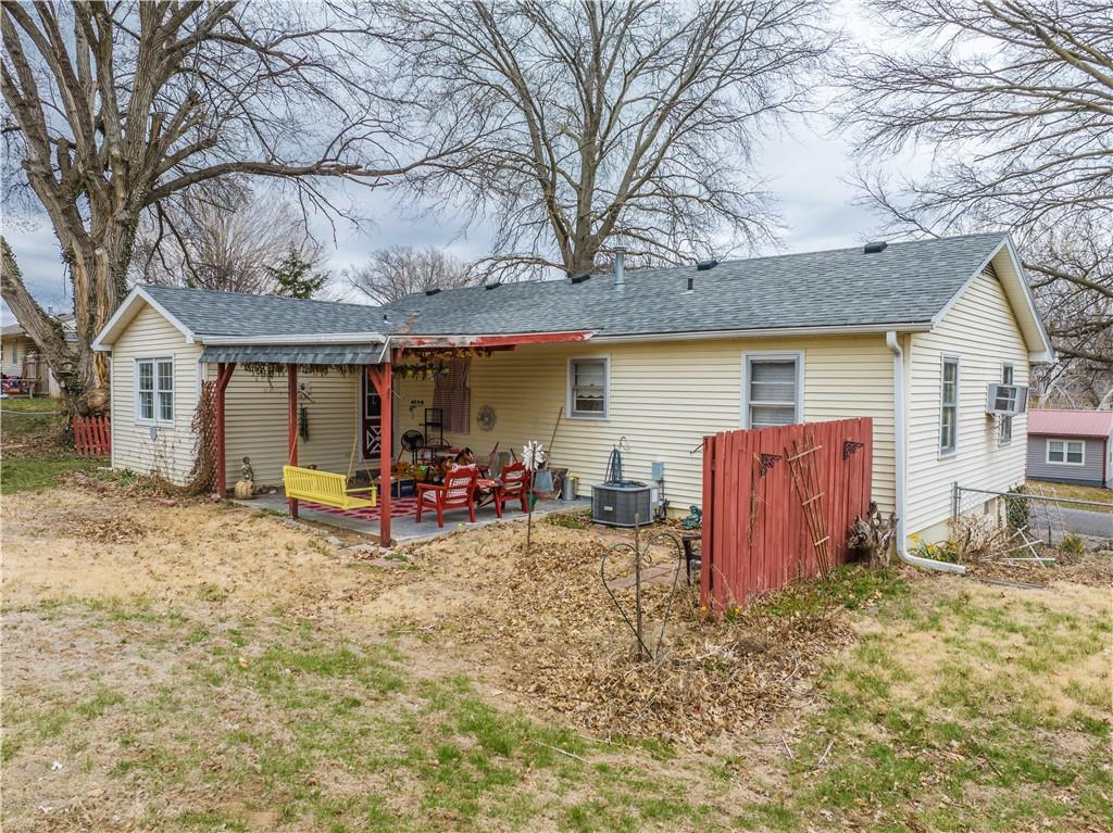 3218 S 30th Street