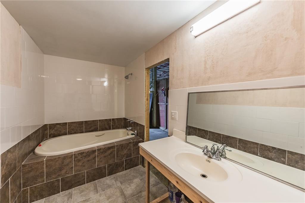 2019-21 St Joseph Avenue