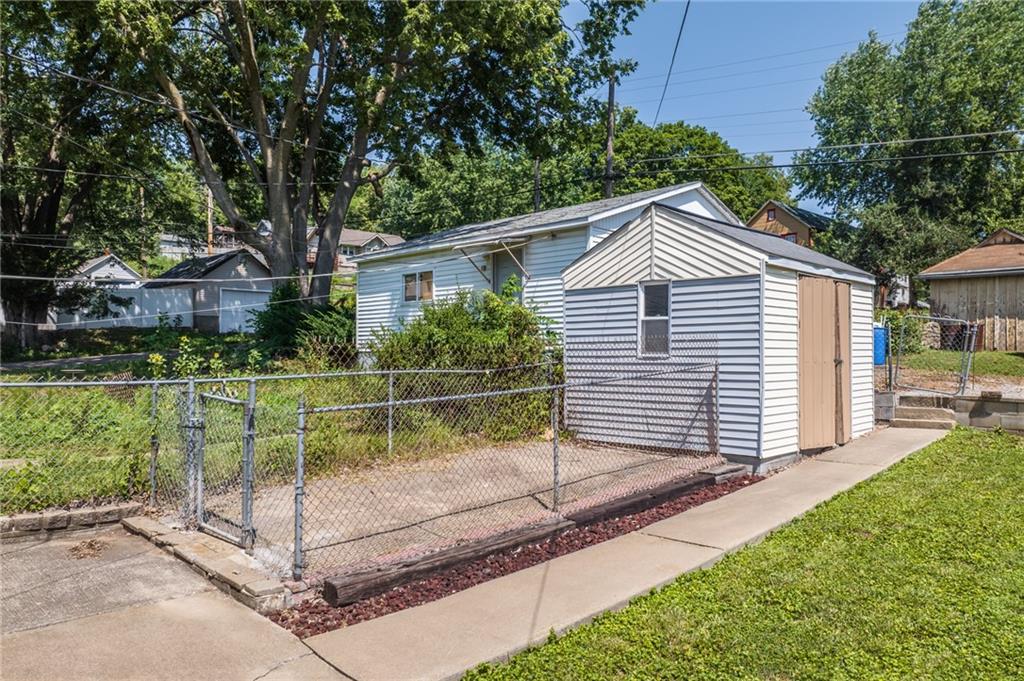 1003 Green Street