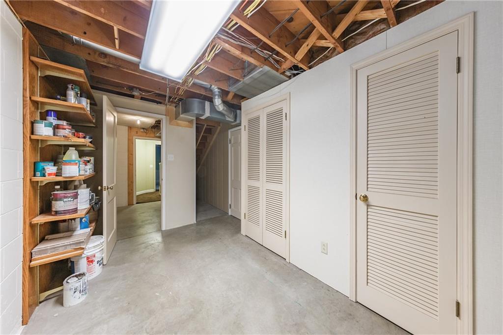 17 Lindenwood Lane