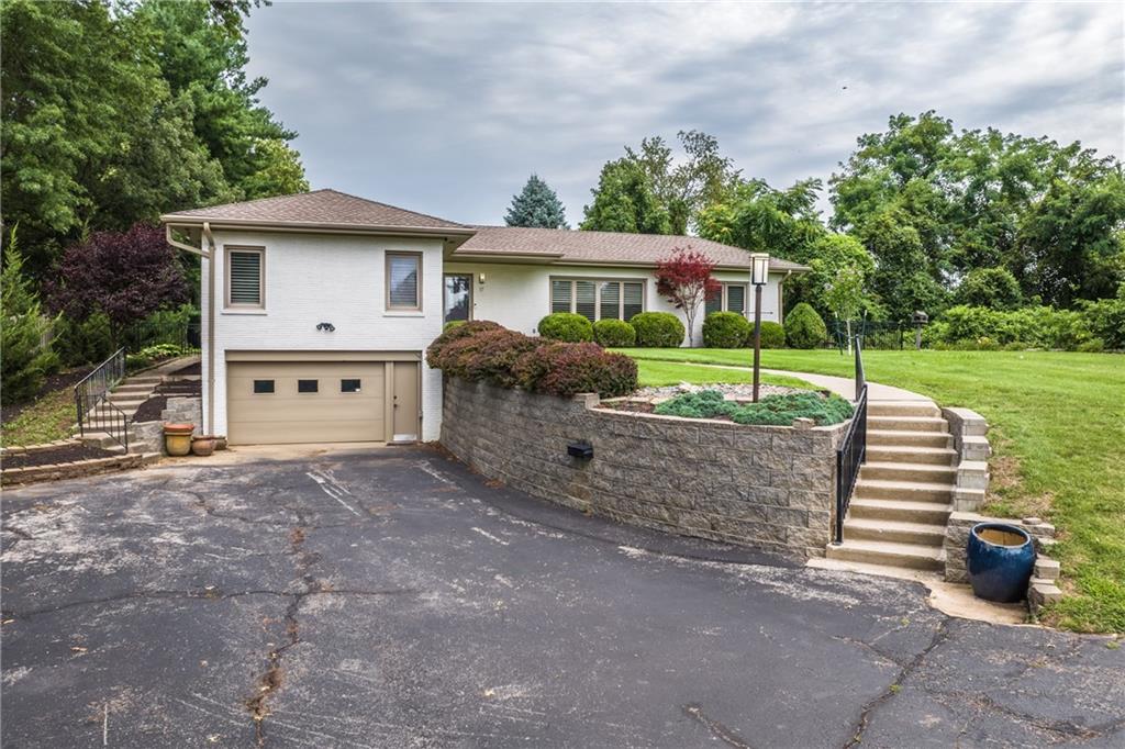17 Lindenwood Lane