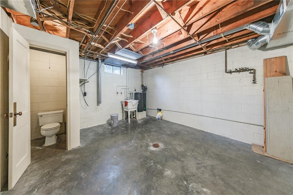 17 Lindenwood Lane