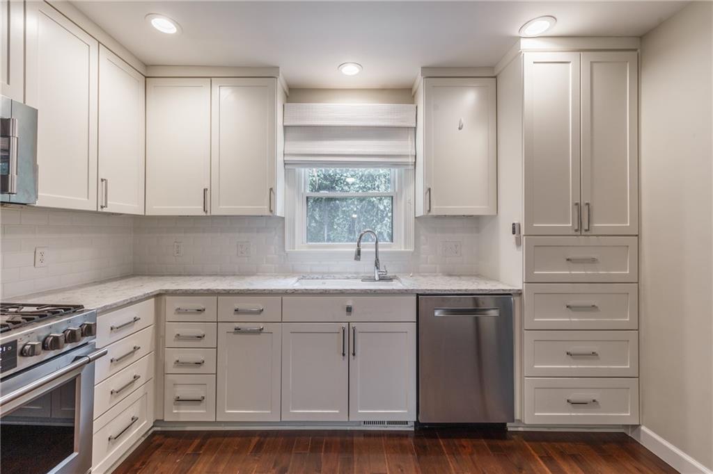 17 Lindenwood Lane