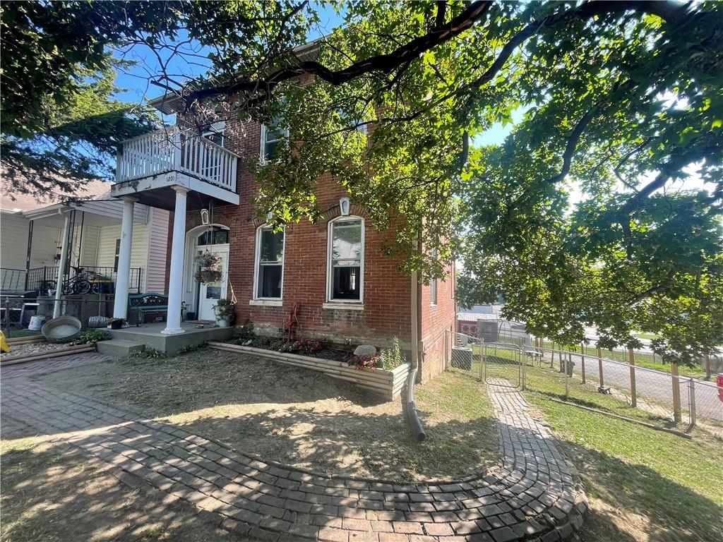1201 N 2nd Street