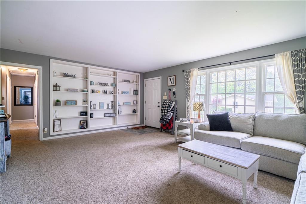 8 Dunn Drive
