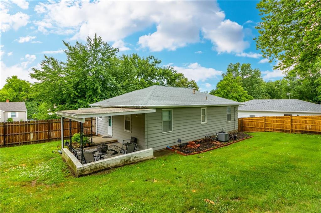 2606 Parallel Avenue