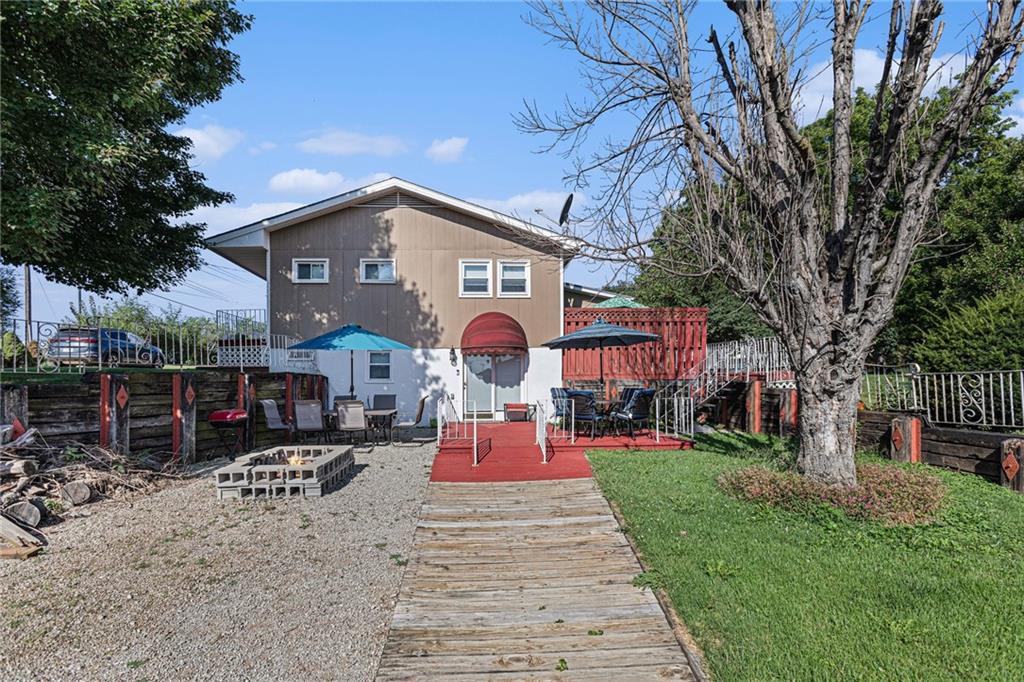 2921 Pear Street