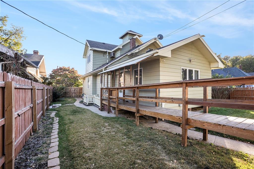 2709 Faraon Street