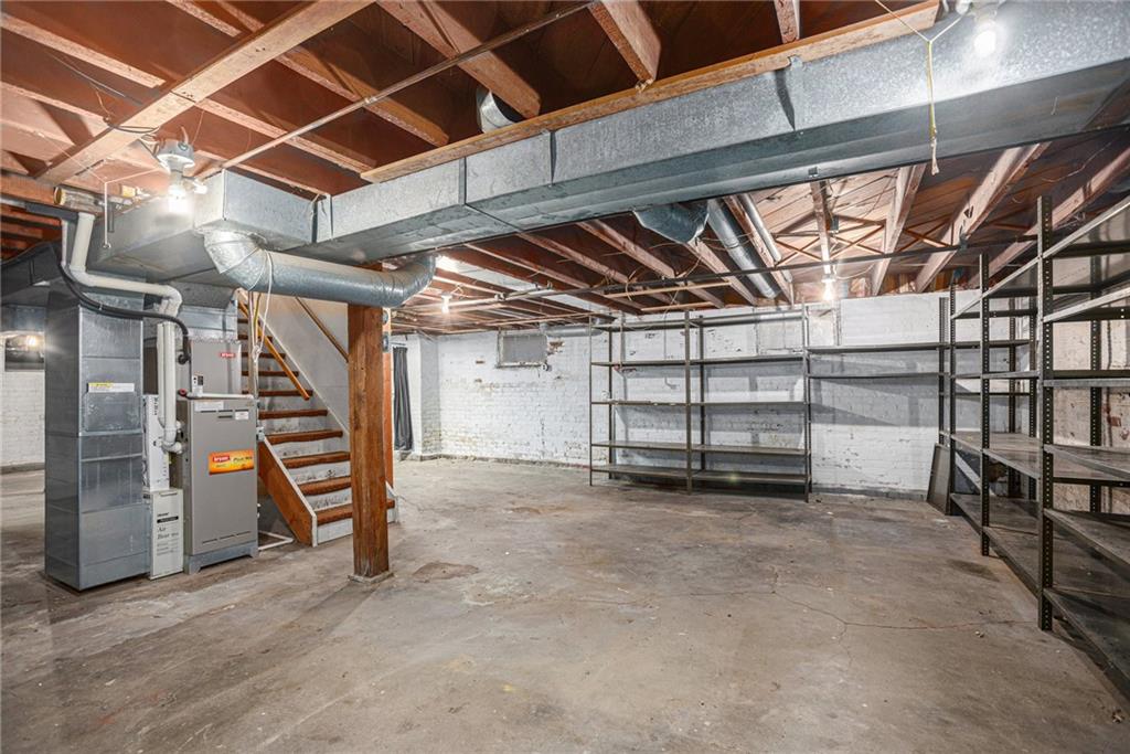 2709 Faraon Street