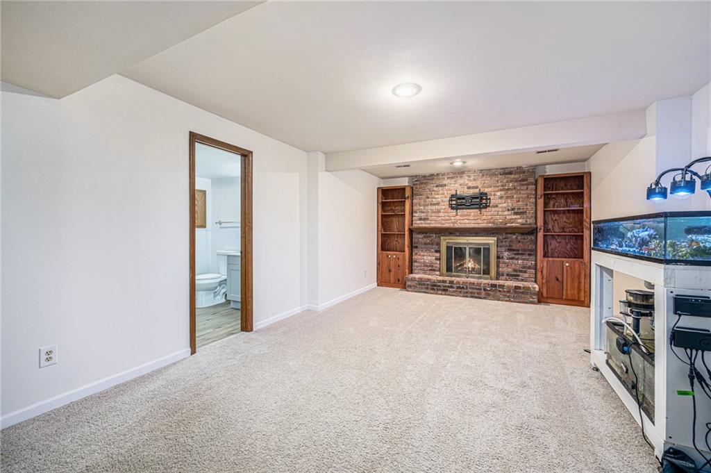 514 Meadowcrest Court