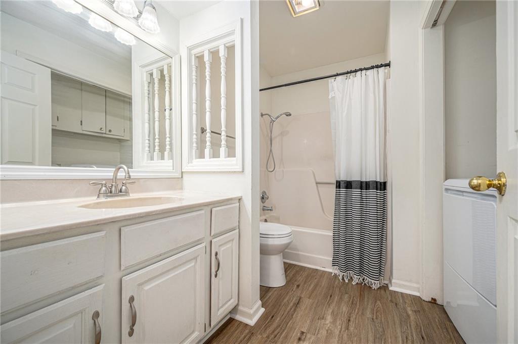 514 Meadowcrest Court