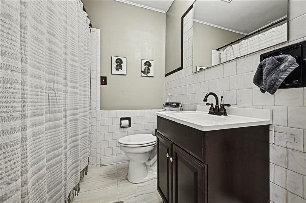 607 W US Highway 71 Highway