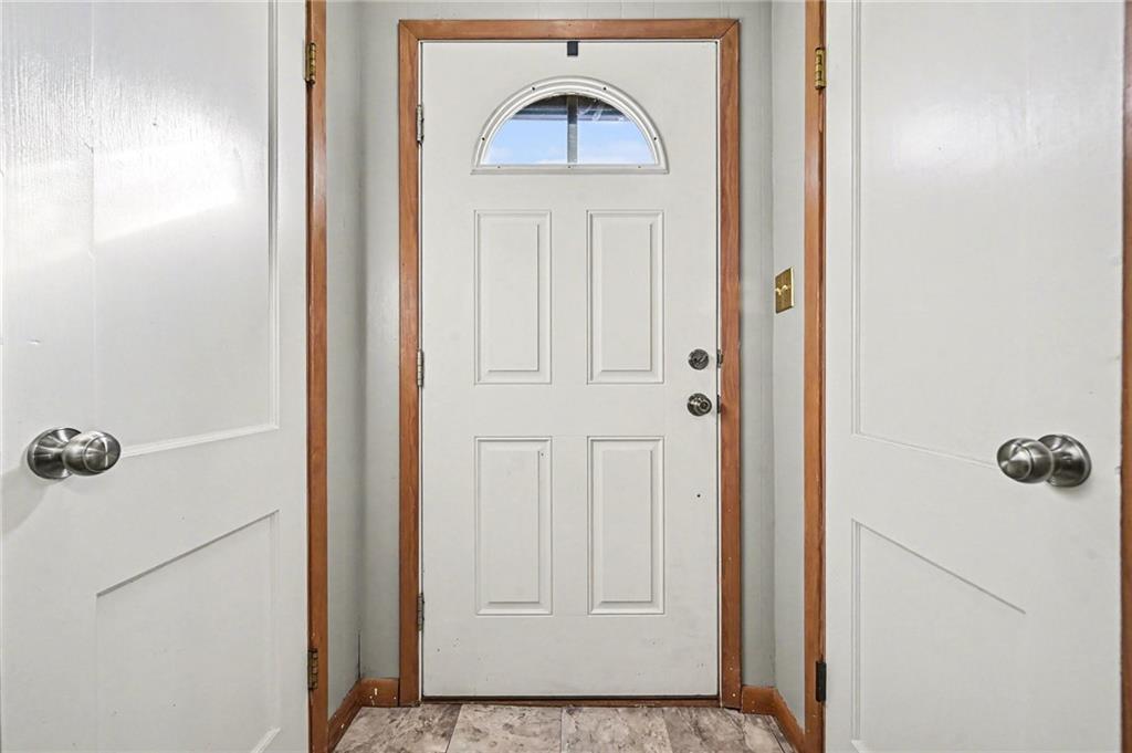 607 W US Highway 71 Highway