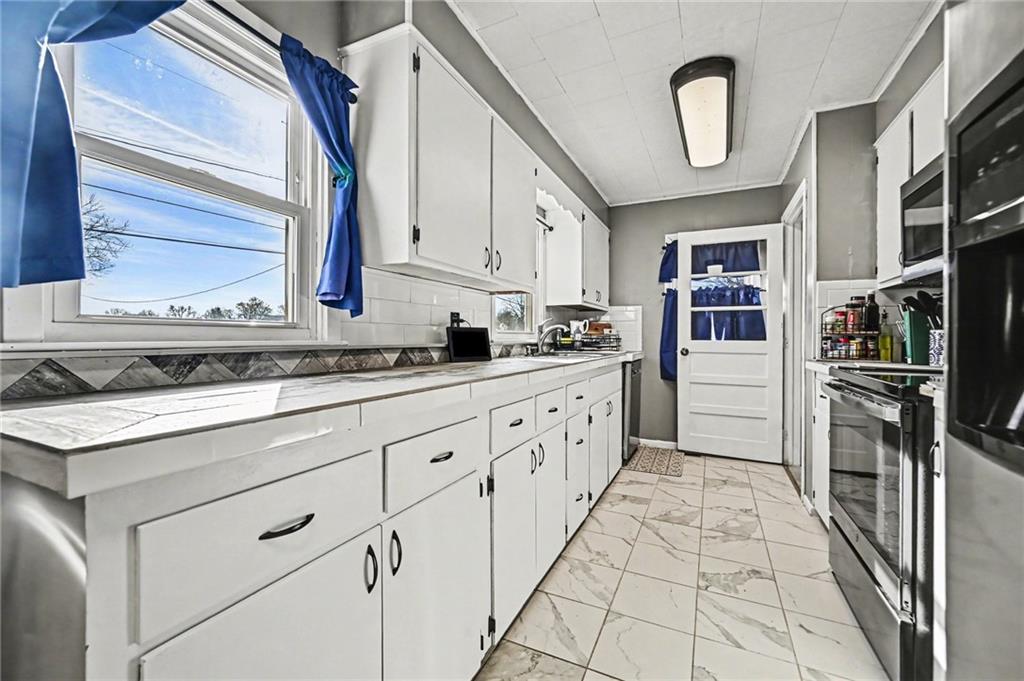 607 W US Highway 71 Highway