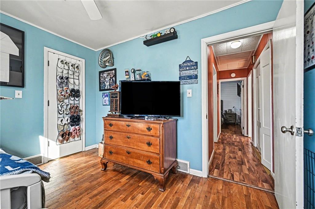 607 W US Highway 71 Highway