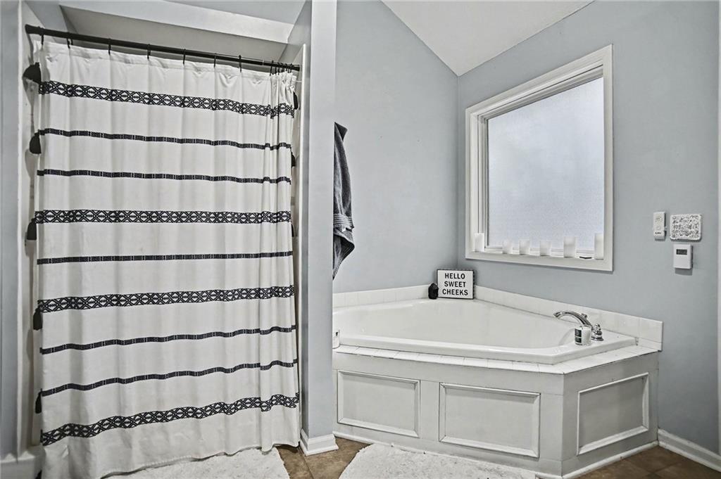 5504 Long View Drive