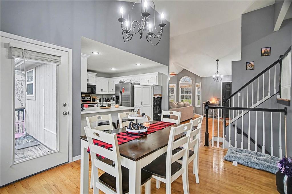 5504 Long View Drive