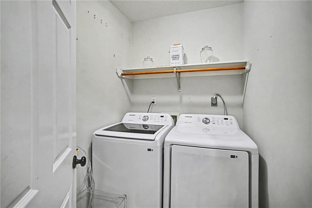 5504 Long View Drive