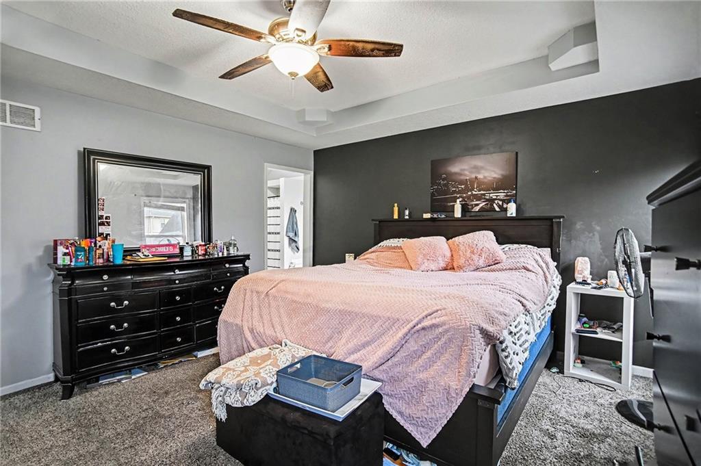 5504 Long View Drive