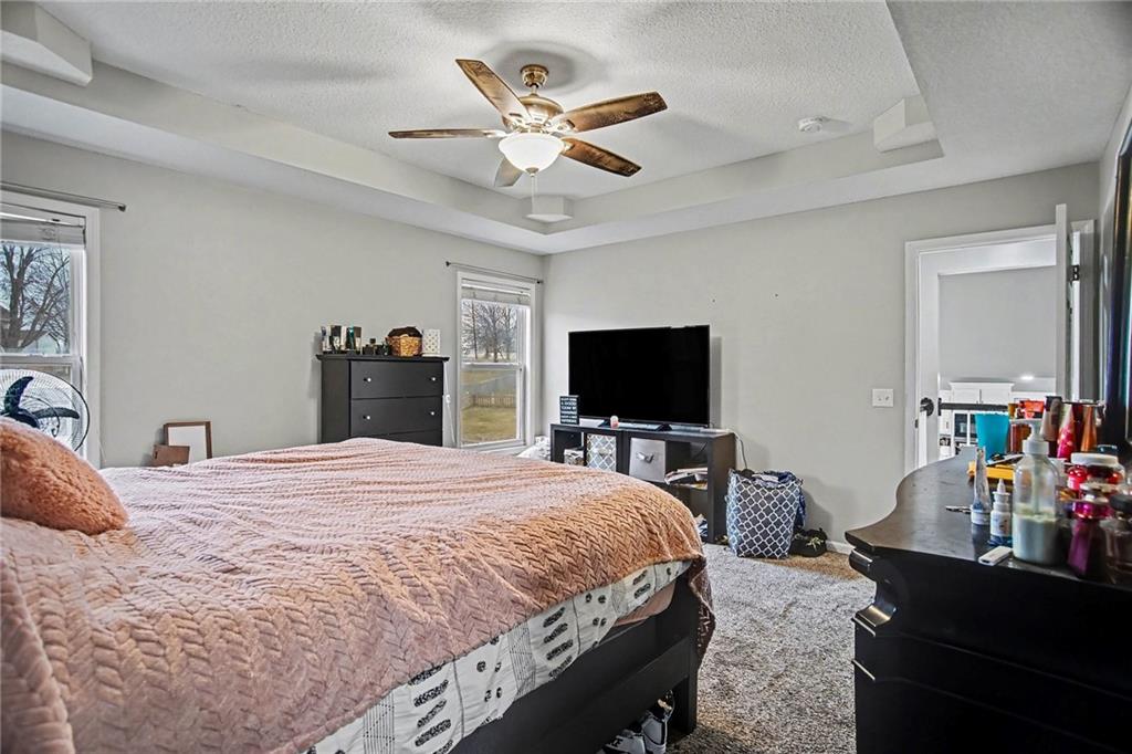 5504 Long View Drive