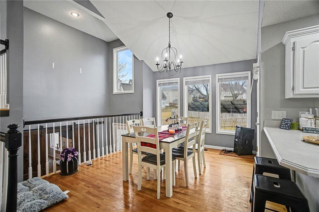 5504 Long View Drive