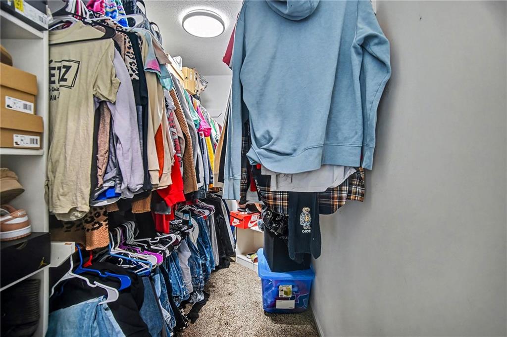 5504 Long View Drive