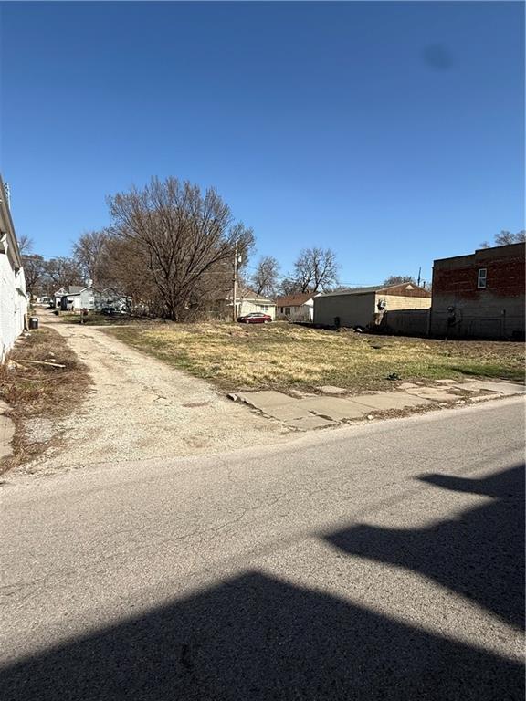 1711-1725 Commercial Street