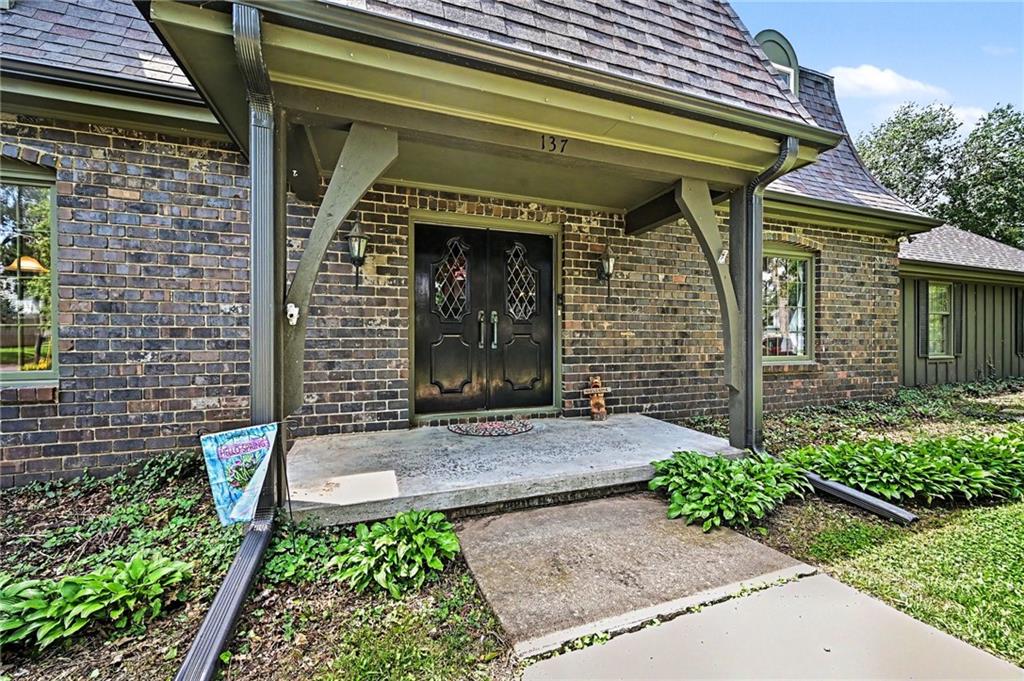 137 E Elm Street