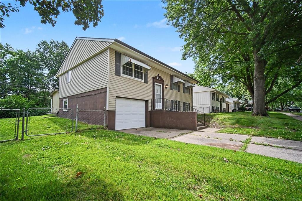 2315 Cardinal Lane