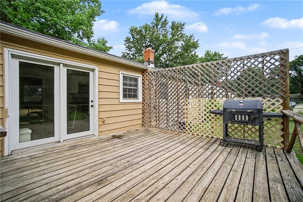 507 E Meadow Lane