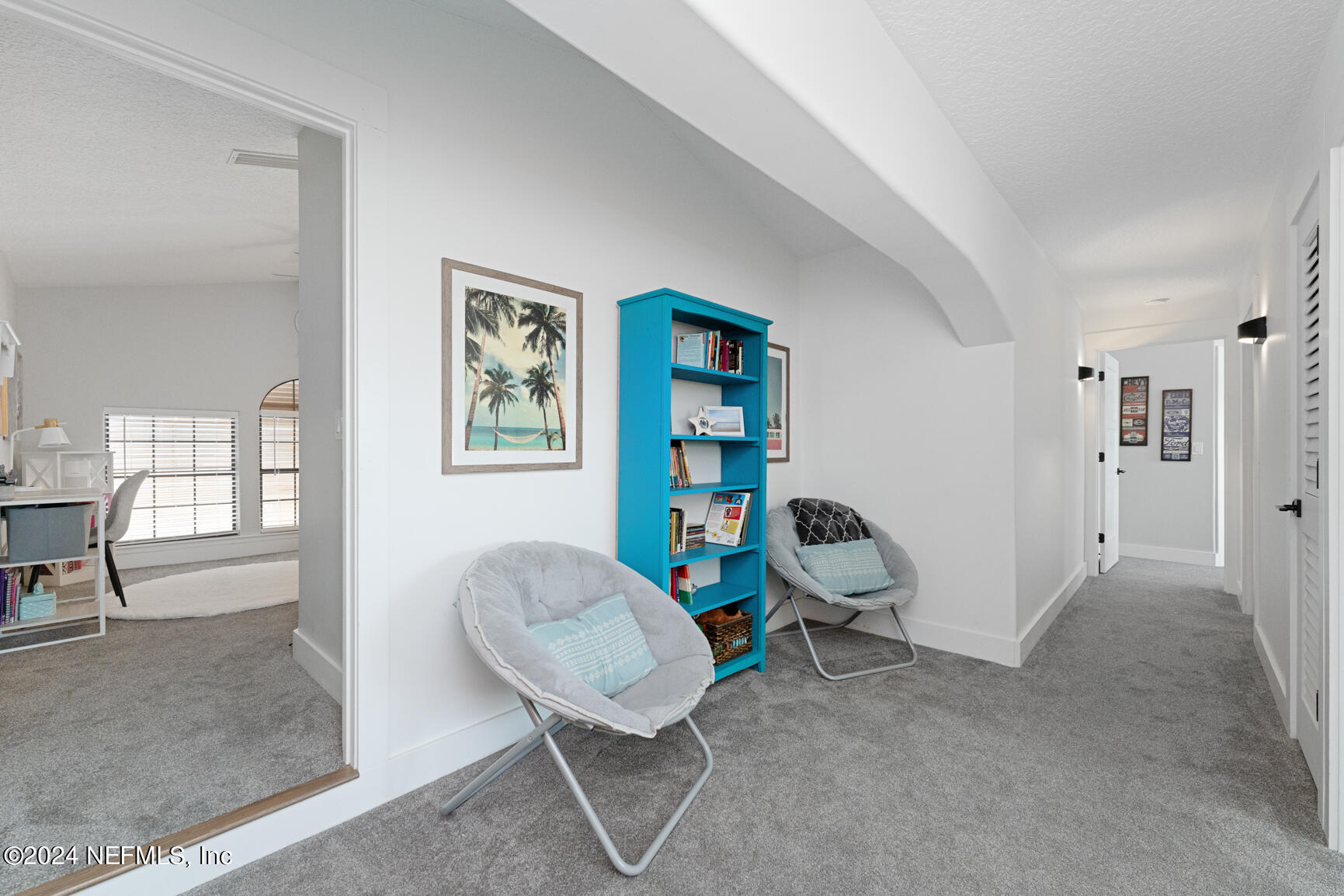 368 ROSCOE Boulevard N