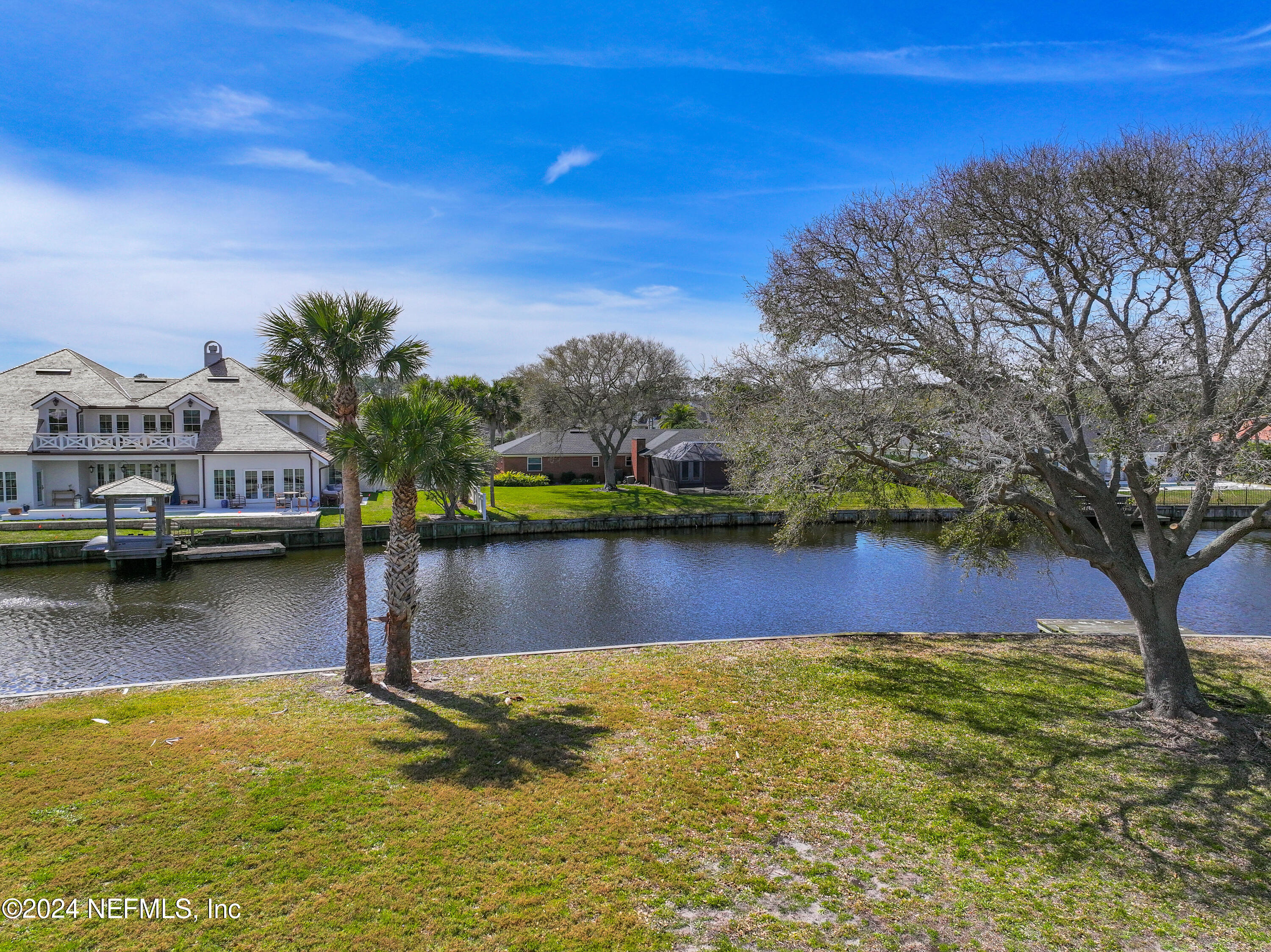 10 LAKE Terrace