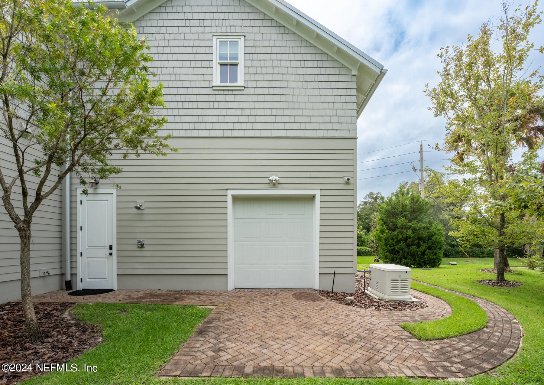 1600 PARK Terrace W