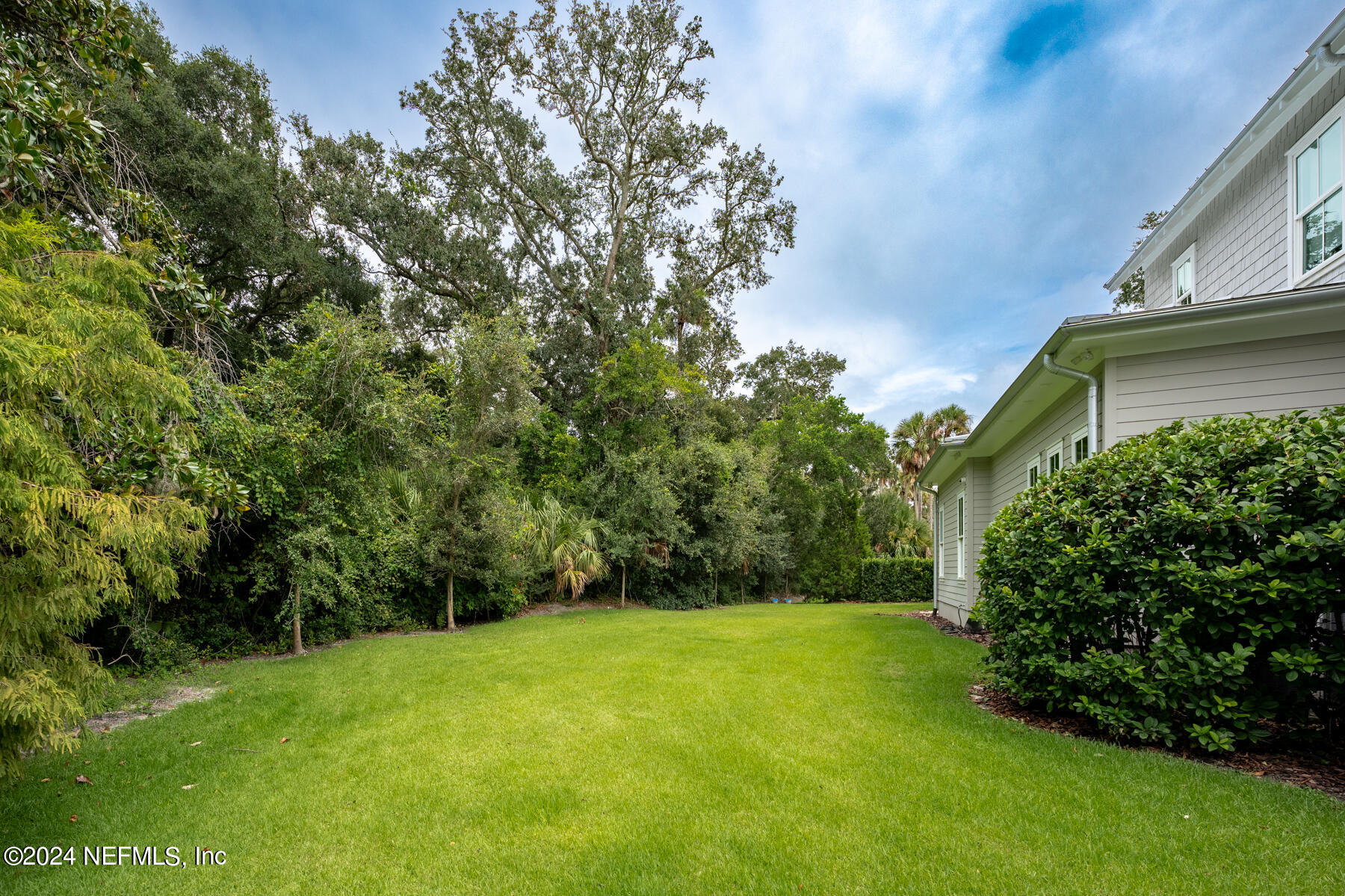 1600 PARK Terrace W