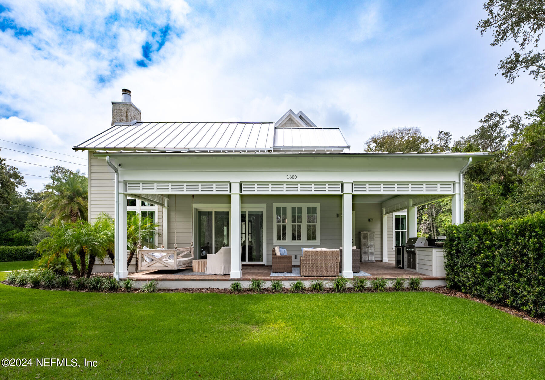 1600 PARK Terrace W