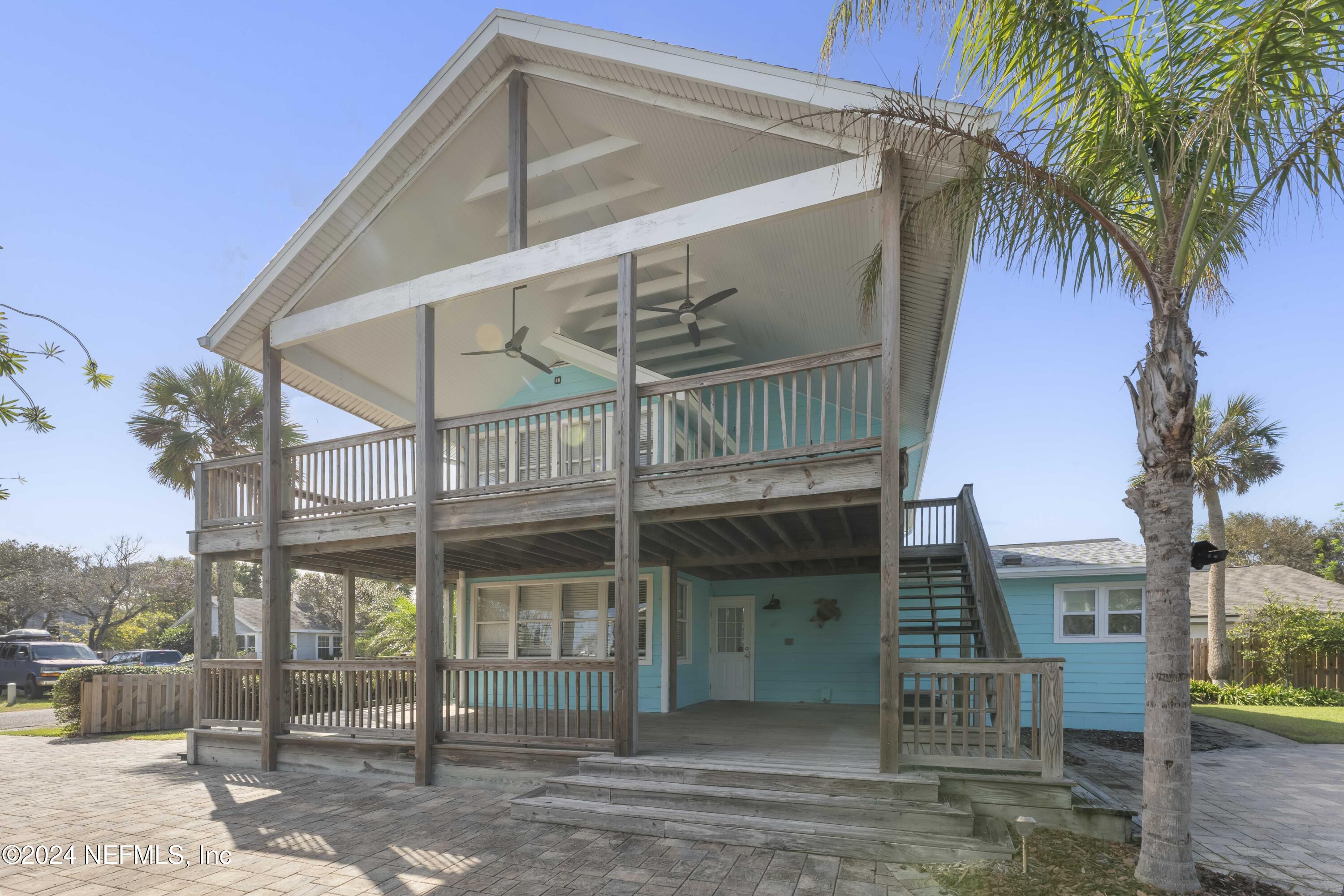 214 DAVIS Street