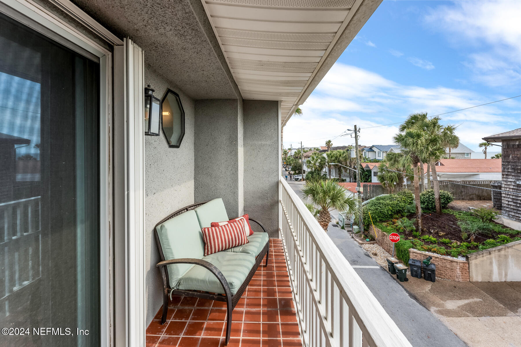 1850 BEACH Avenue