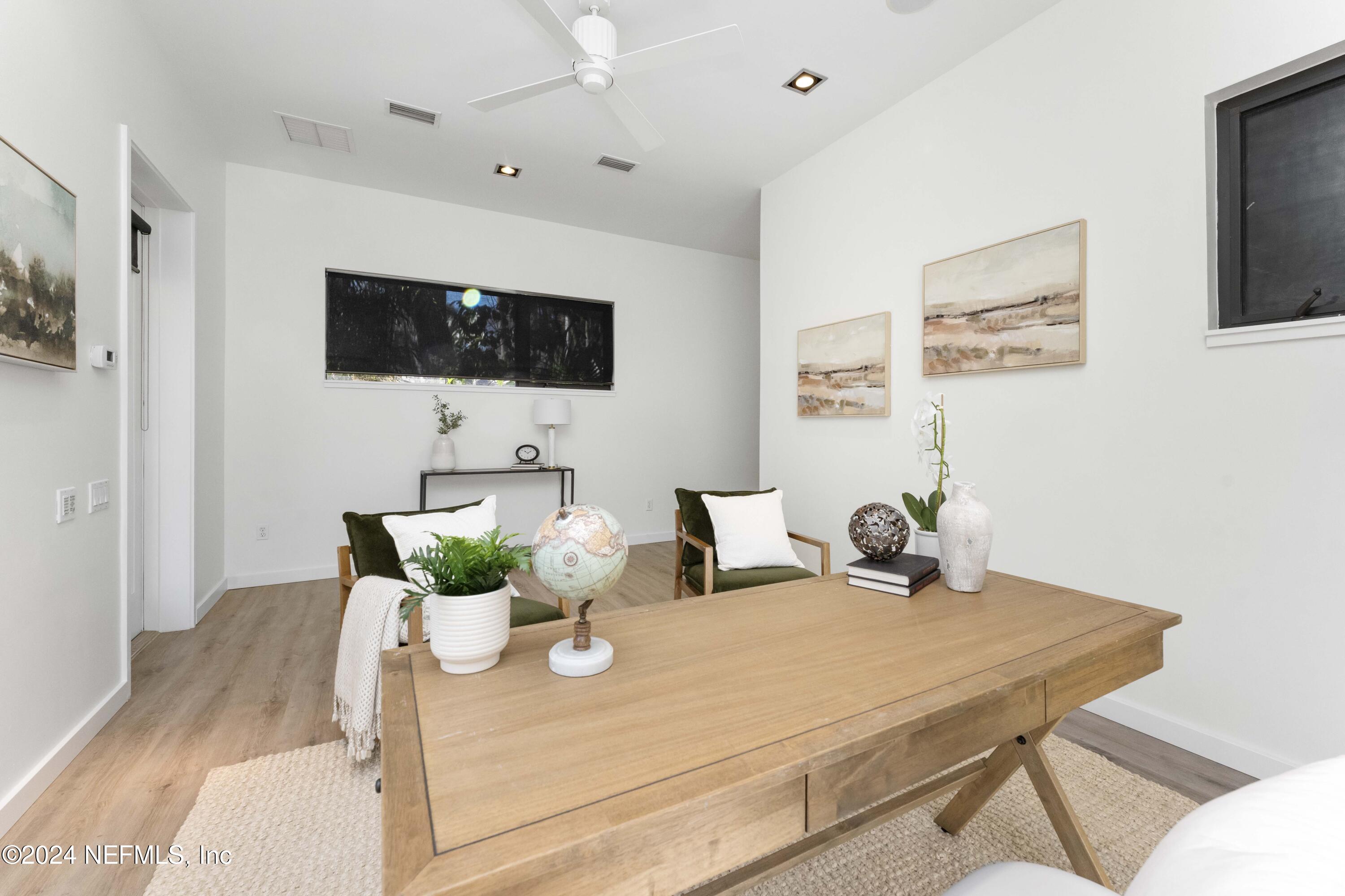 390 5TH Street