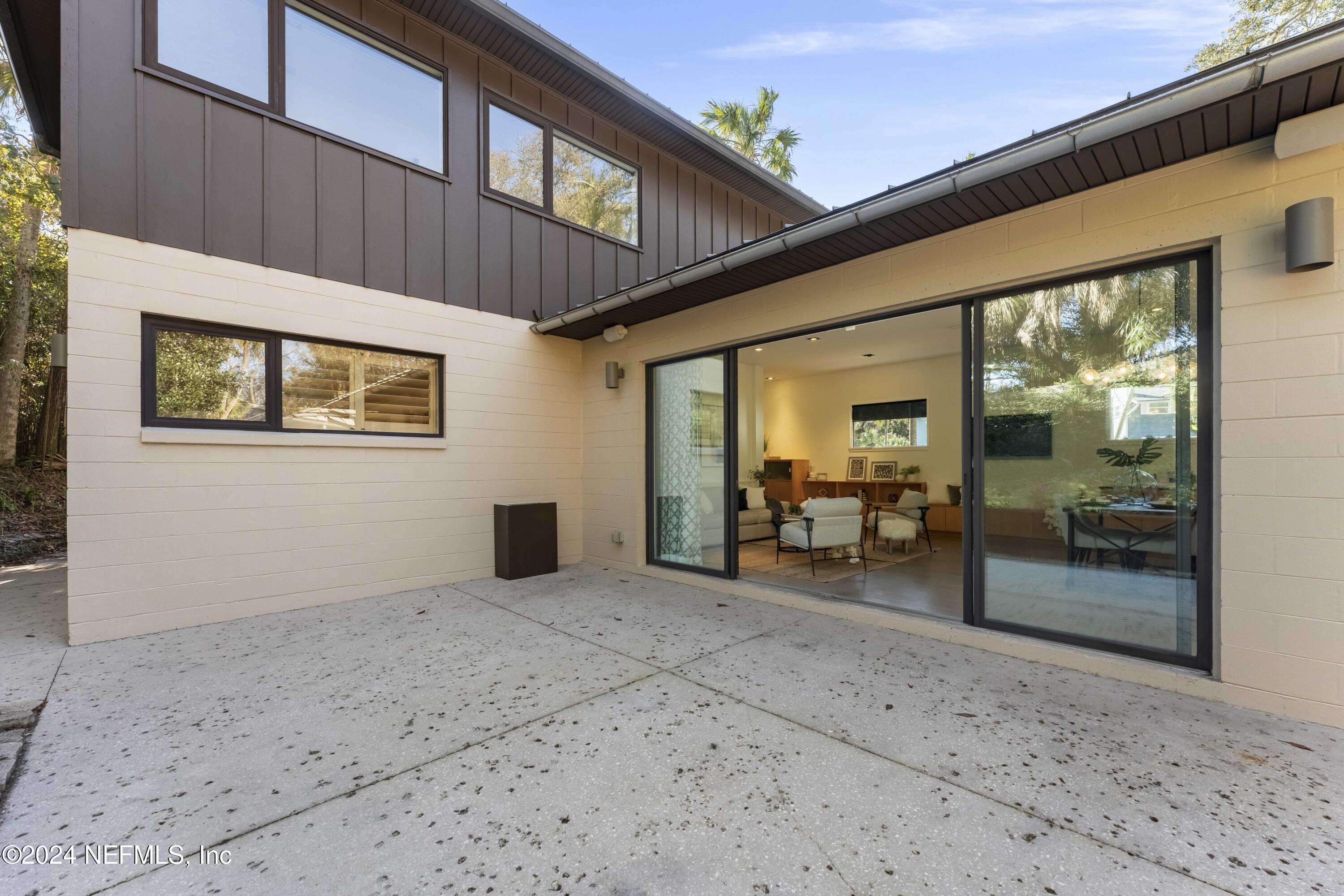 390 5TH Street