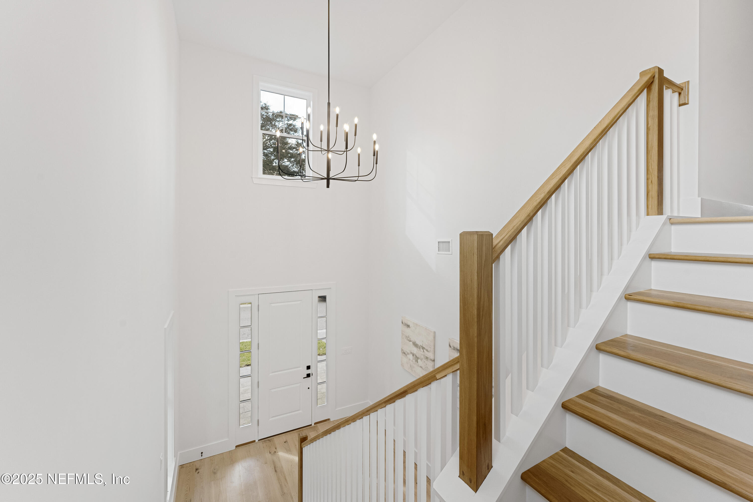 1321 ESTRELA Lane