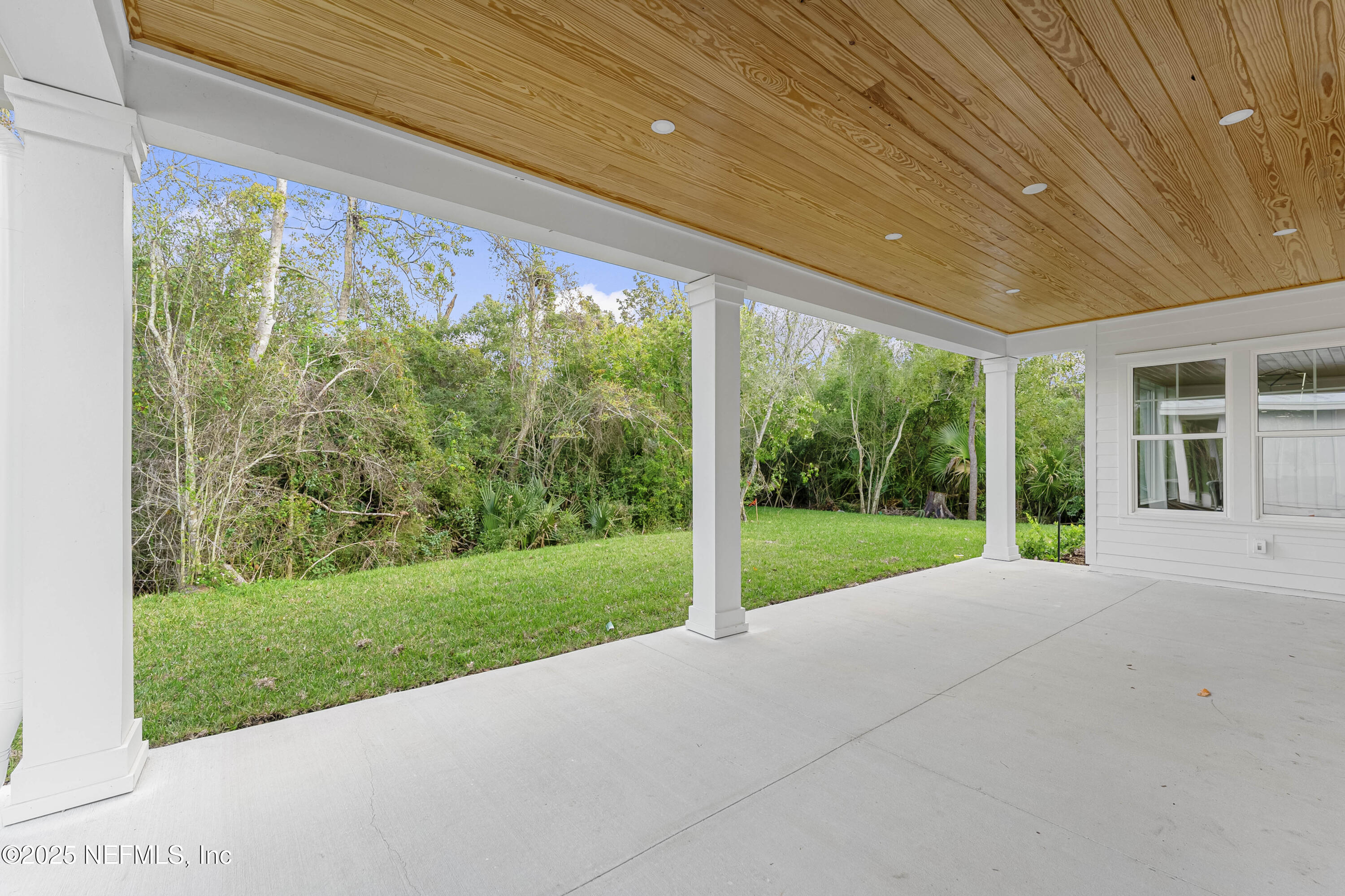 1321 ESTRELA Lane