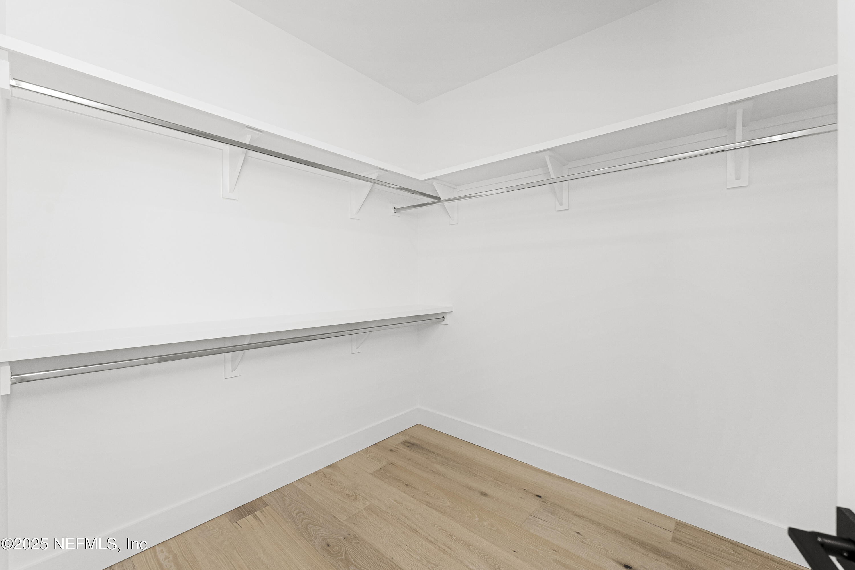 1321 ESTRELA Lane