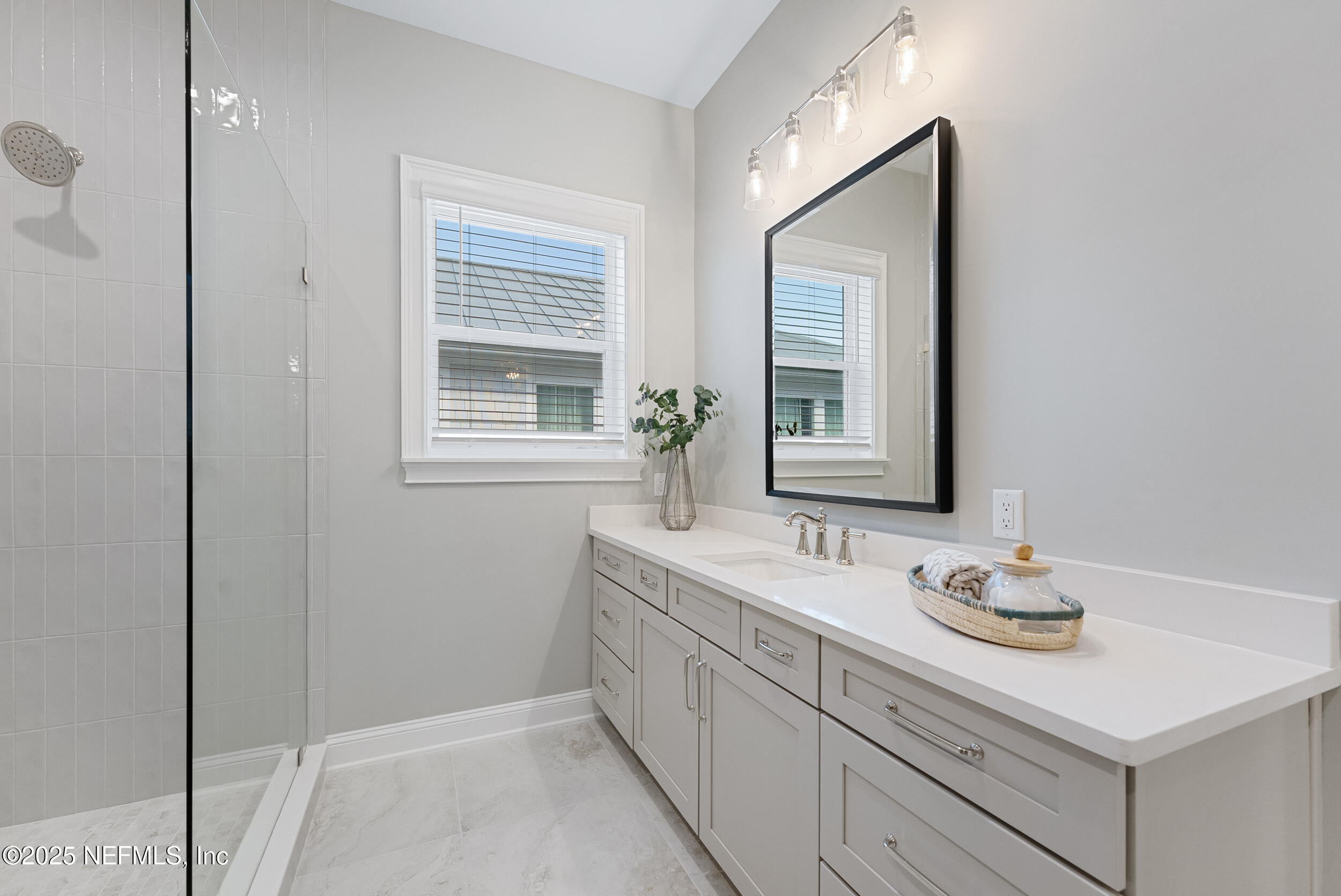 463 GOLF VIEW Circle