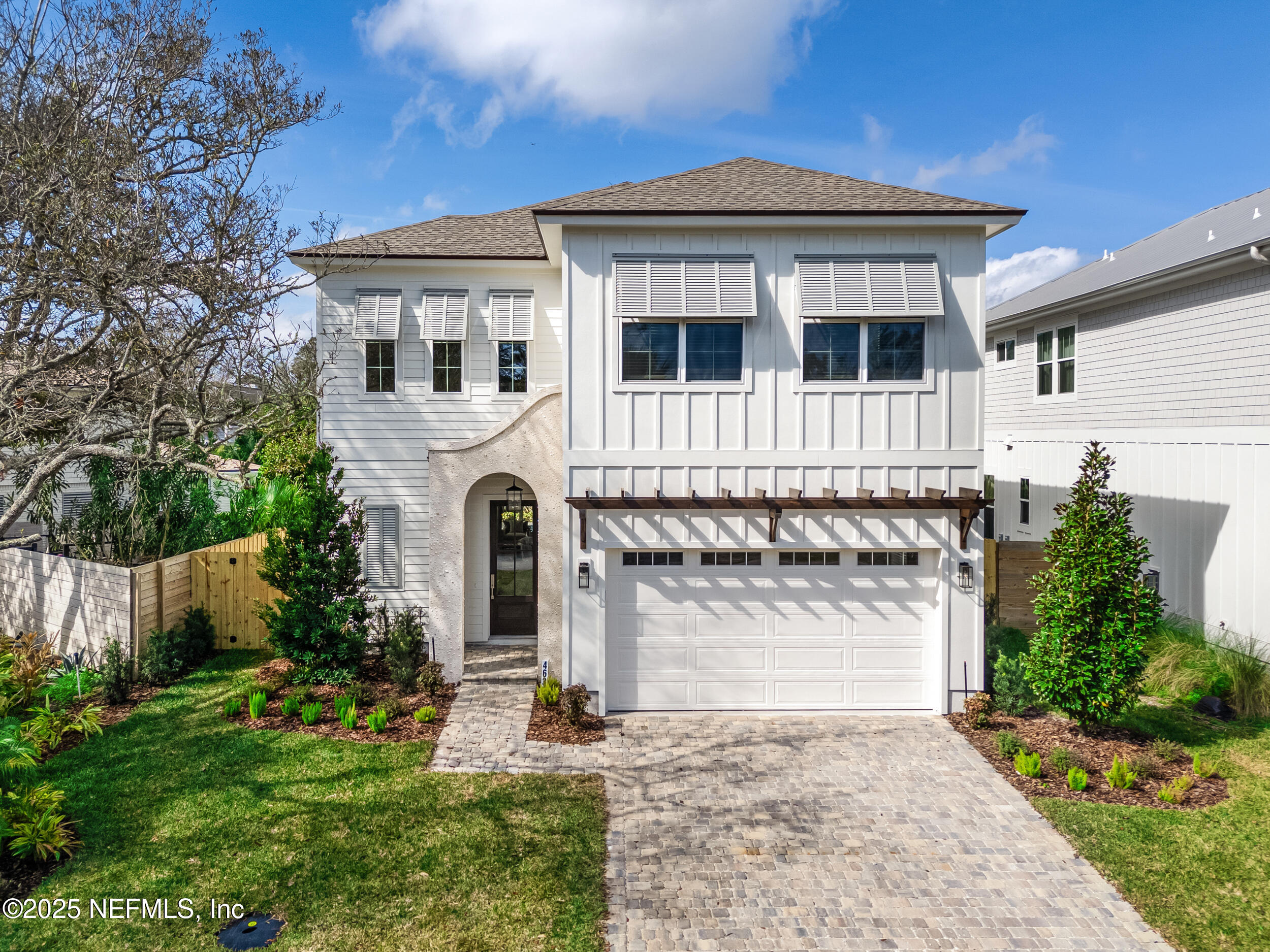 463 GOLF VIEW Circle