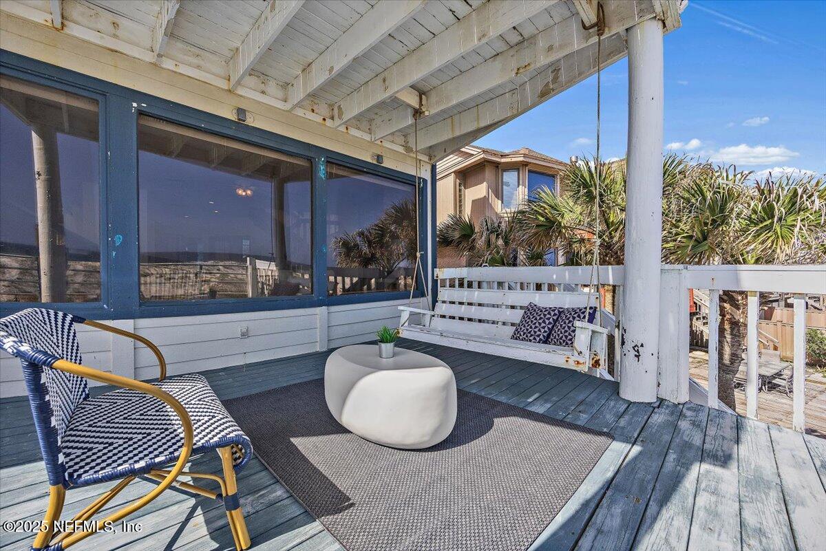 1879 BEACH Avenue