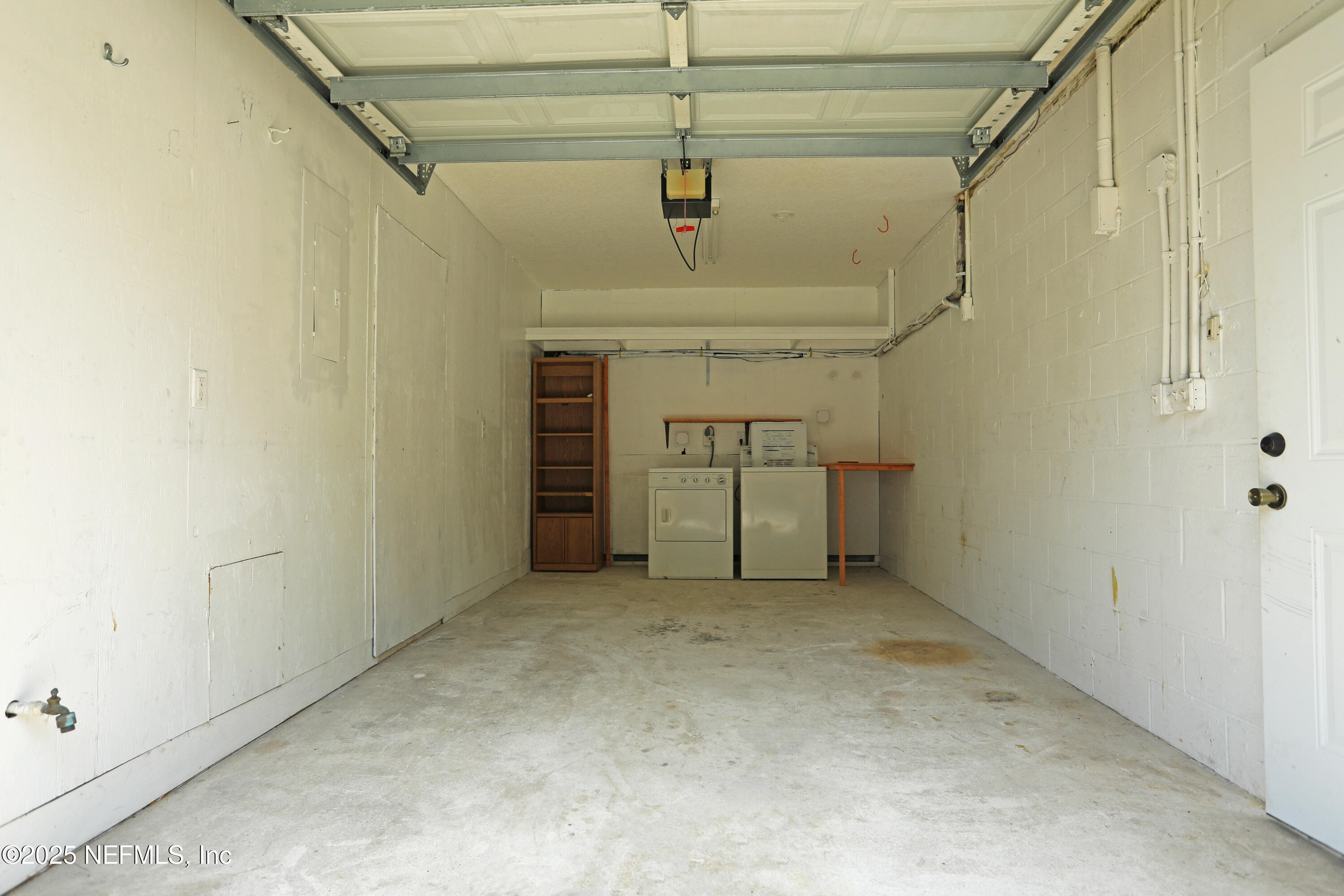 1879 BEACH Avenue